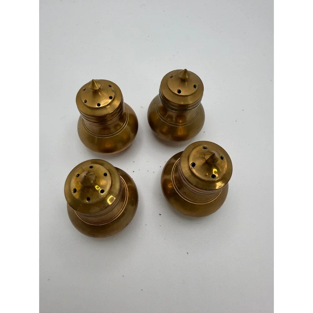 Vintage Solid Brass Salt and Pepper Shakers Set of 4‎ Gold Finial Lids Bulbous